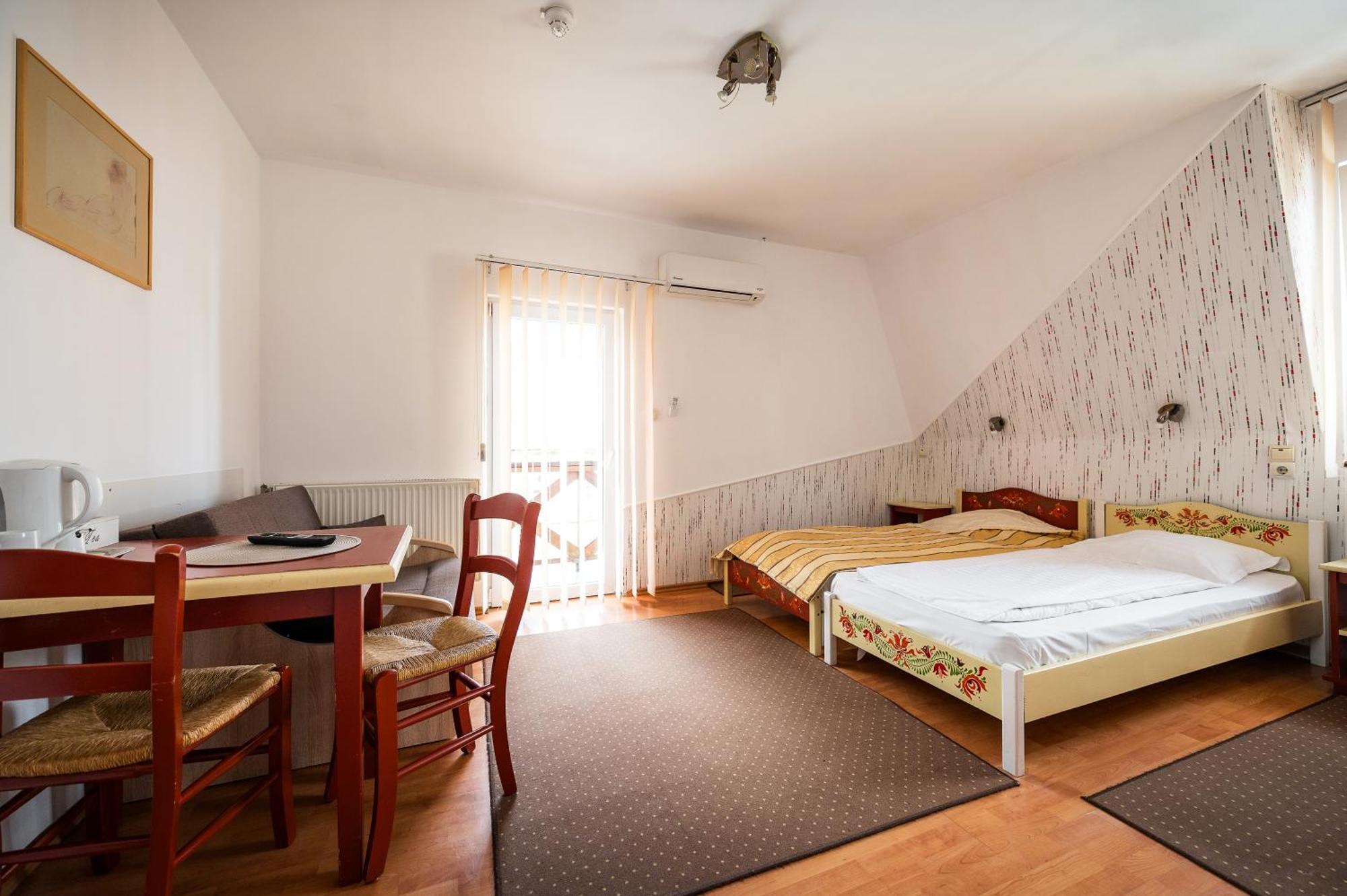 Hotel Sugas Sfântu-Gheorghe Eksteriør billede