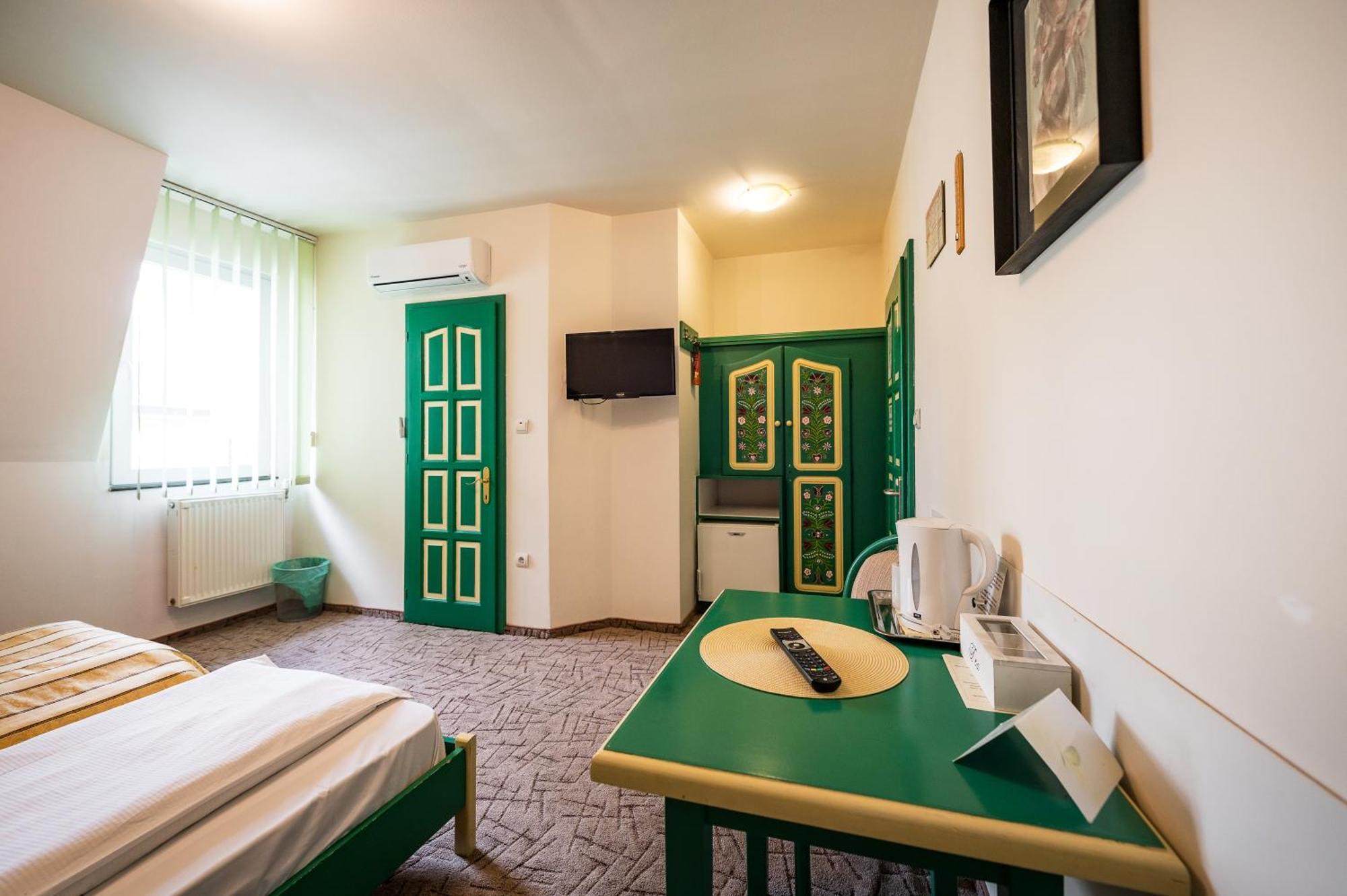 Hotel Sugas Sfântu-Gheorghe Eksteriør billede
